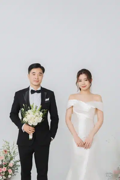 Anh Minh & Chị Lan